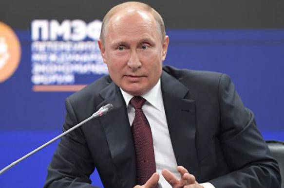 Путин встретился с главредами ведущих СМИ на ПМЭФ: главные тезисы
