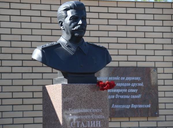 Власти области не видят проблем с организацией детского мероприятия в честь Сталина в Новосибирске