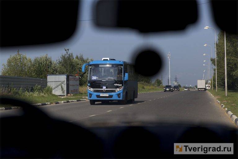В Твери владельца маршрутки № 204 заставили установить безналичную систему оплаты в автобусах и новые остановки - tverigrad.ru - Тверь