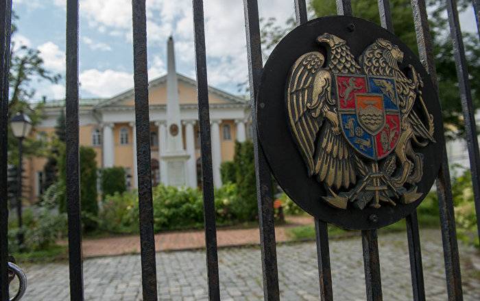 МИД Армении считает необходимостью наличие двух диппредставительств в России
