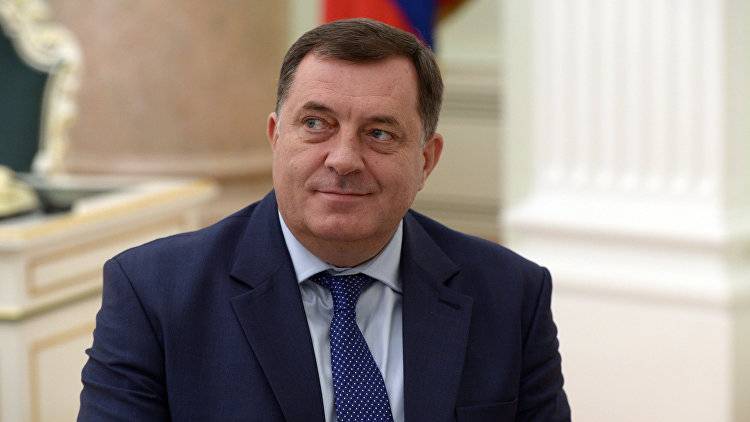 Лидер боснийских сербов готов сотрудничать с Крымом