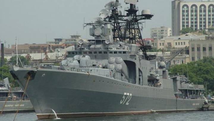 Крейсер США чуть не столкнулся с российским кораблем в Восточно-Китайском море