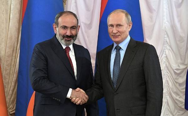 Песков: Карабахский конфликт на встрече Путина и Пашиняна не обсуждался