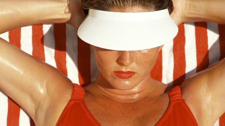 Рекомендации дерматолога: Как спасти кожу в&nbsp;летнюю жару