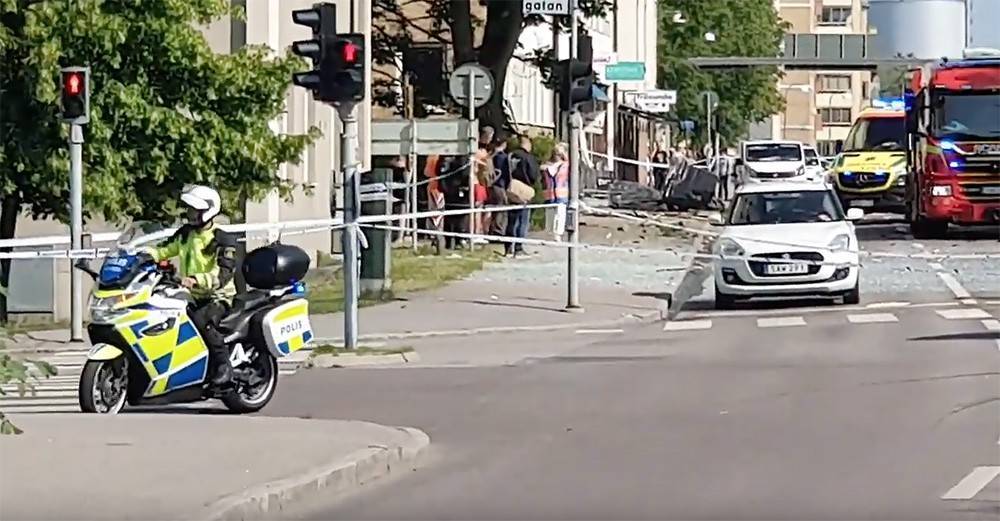 Опубликованы кадры с места мощного взрыва в Швеции