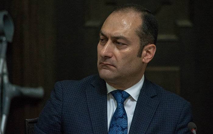 Министр юстиции Армении Артак Зейналян подал в отставку