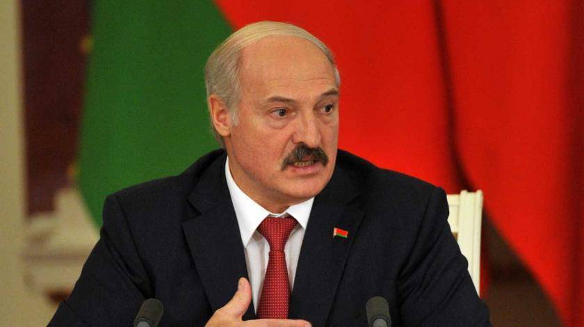 Лукашенко возмутился компенсацией от России за "грязную" нефть