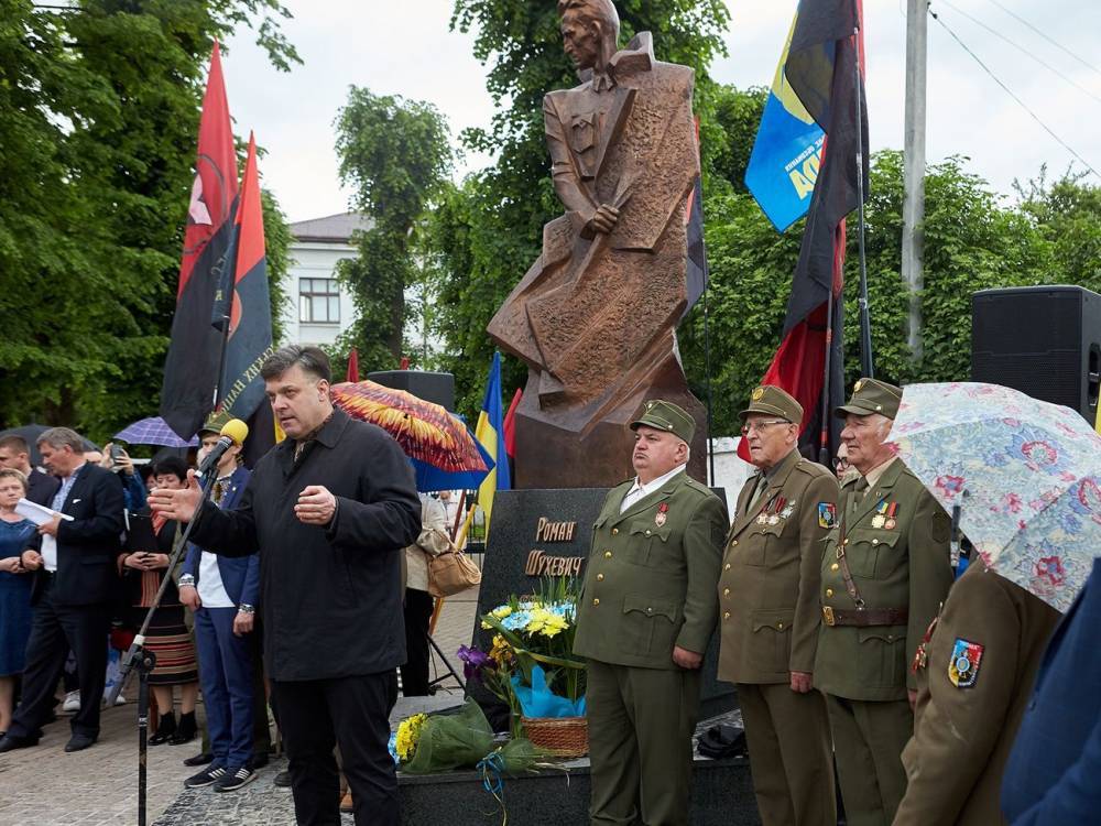 Николай Азаров: на Западе заметили процветание фашизма на Украине