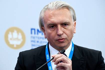 «Газпром нефть» заключила соглашения о развитии платформы «Профессионалы 4.0»