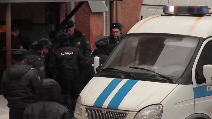 В Москве задержан специальный корреспондент "Медузы" Иван Голунов
