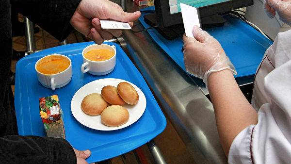 Бизнесу предложат внедрить добровольную маркировку школьного питания