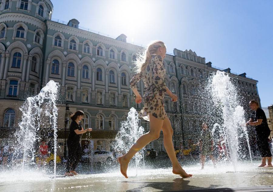 Температура воздуха в Москве достигла 30,5 градуса