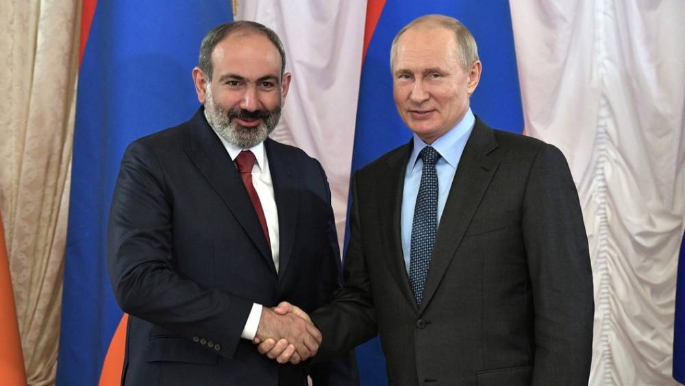 "Надеемся получить кое-что немаленькое": Глава Армении о поставках оружия из России