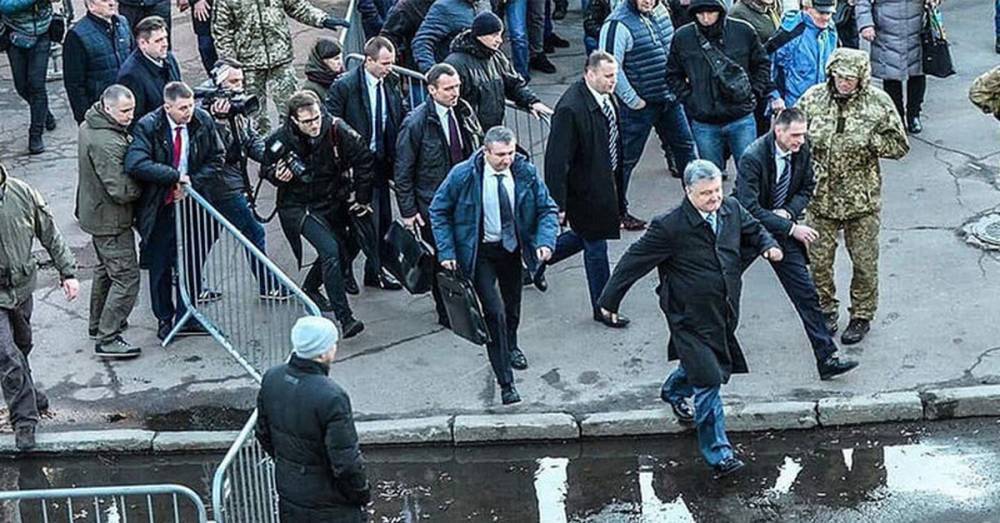 Кольцо сужается: Боевики «Азова» тоже обещают тюрьму Порошенко и подельникам | Политнавигатор