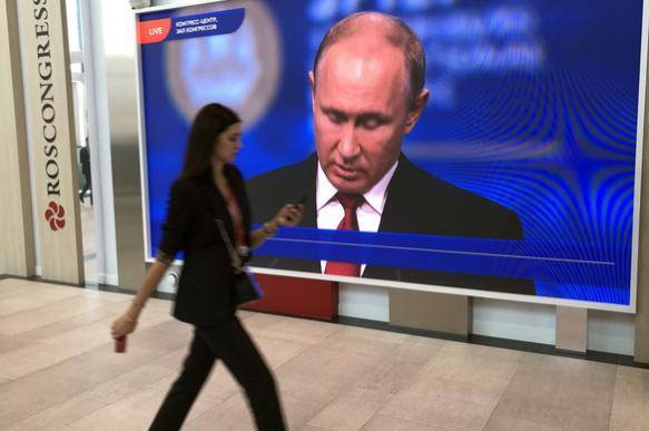 Путин выступил с "новой мюнхенской речью" на ПМЭФ