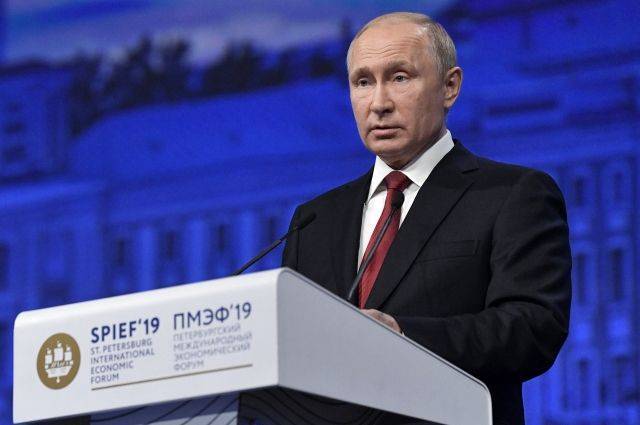 Путин призвал более активно привлекать в нацпроекты частные капиталы