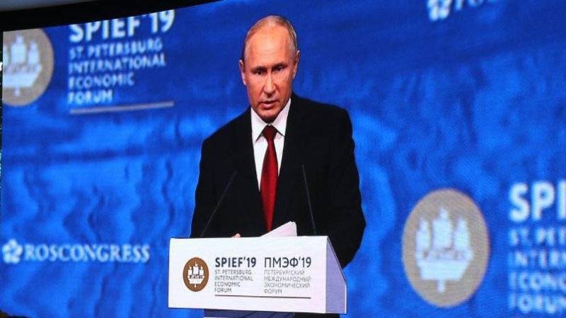 Путин призвал находить компромиссы в мировой экономике