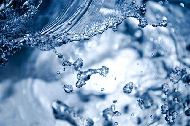 Эксперты Роскачества рассказали, сколько воды нужно организму человека