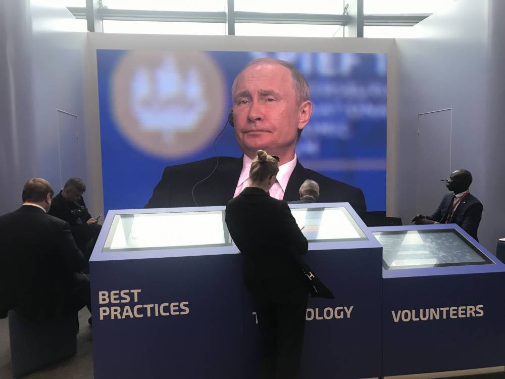 Путин объяснил, почему не поздравил Зеленского с победой на выборах президента Украины