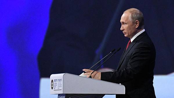 Путин: У нас нет планов по объединению с Белоруссией