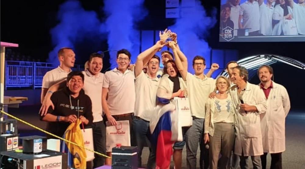 Российские студенты завоевали серебро на чемпионате по робототехнике