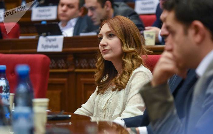 Со всех заплат - единый процент: проект поправок в НК Армении принят в первом чтении