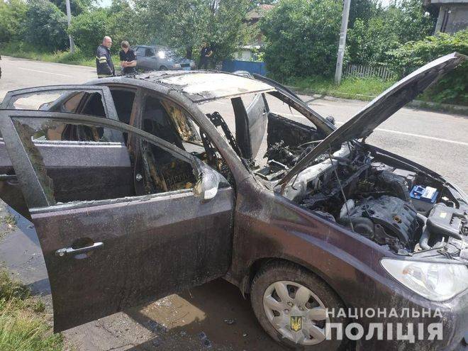 Под Киевом взорвался автомобиль с ребенком в салоне