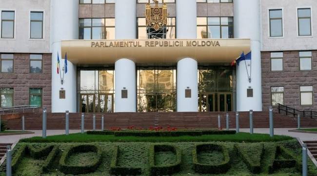 Молдавия определилась с роспуском парламента, коалиция еще возможна