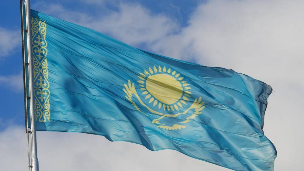 Единственный из семи: Казахстан затих за день до выборов президента