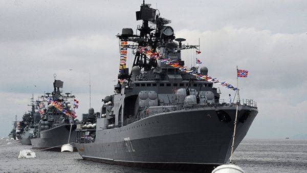 В Сети оценили реакцию российских моряков на сближение с крейсером ВМС США