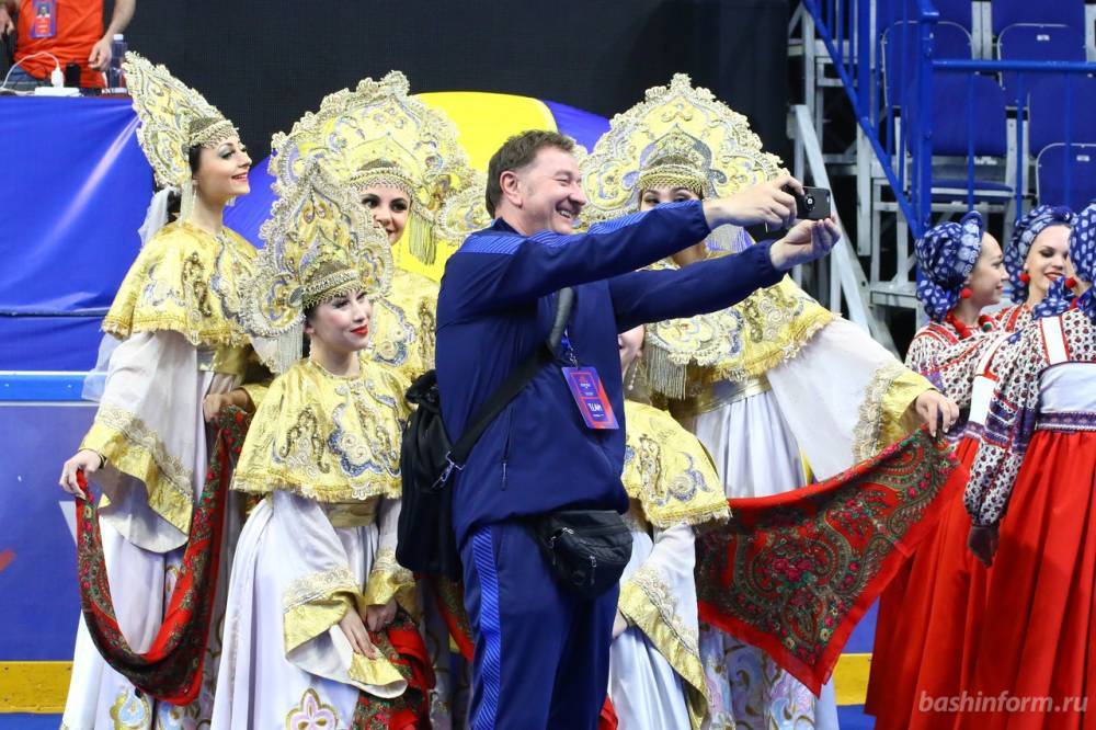 Уфа красочным шоу официально открыла волейбольную Лигу наций