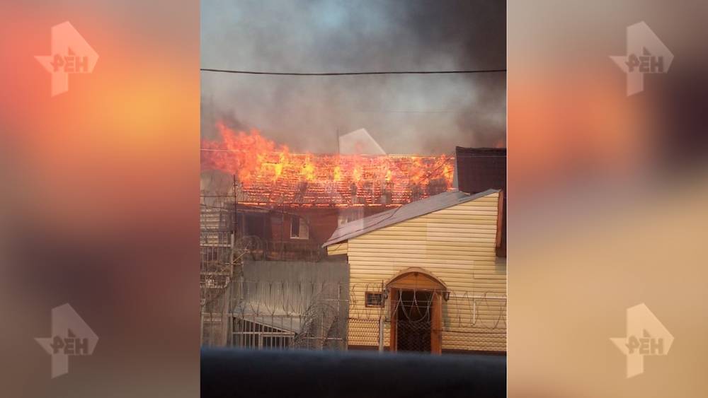 Фото с места крупного пожара в исправительной колонии под Екатеринбургом
