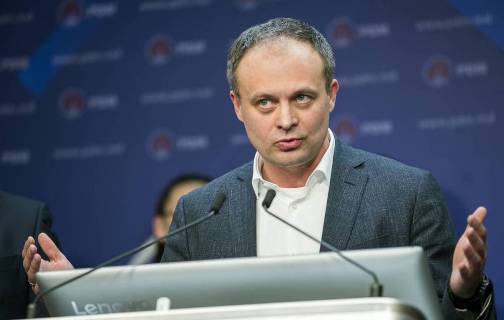 Демократическая партия Молдавии требует отставки Додона