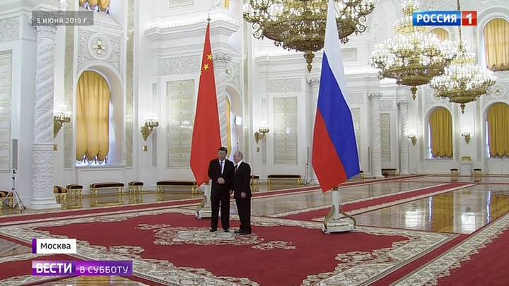 Российско-китайские отношения: сближение без слияния