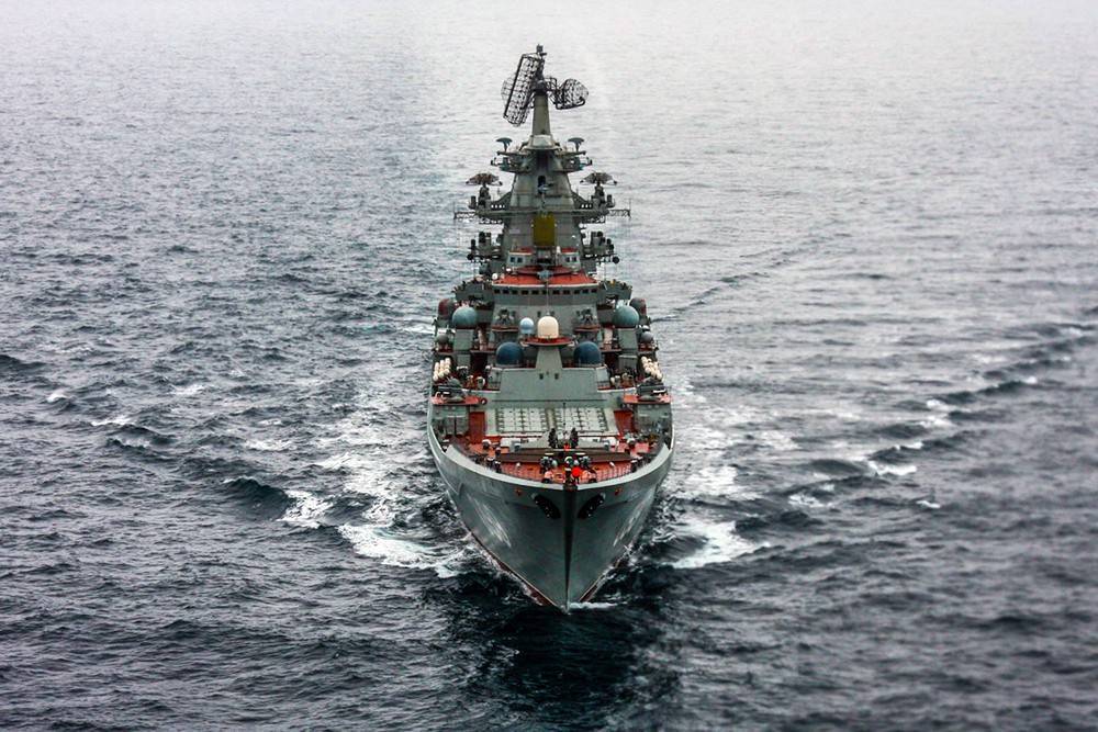 В Сети восхищаются спокойствием российских моряков в момент инцидента с американским эсминцем