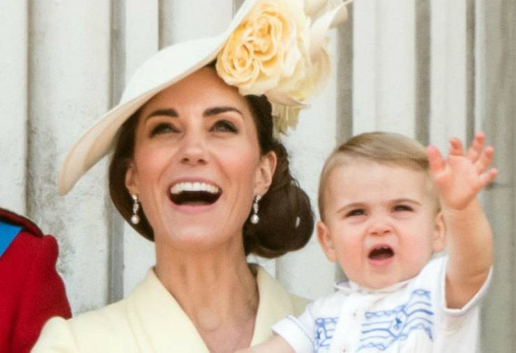 Младший сын Кейт Миддлтон стал звездой королевского выхода на балкон