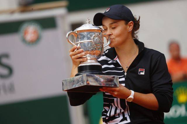 Австралийская теннисистка Барти одержала победу в финале Roland Garros