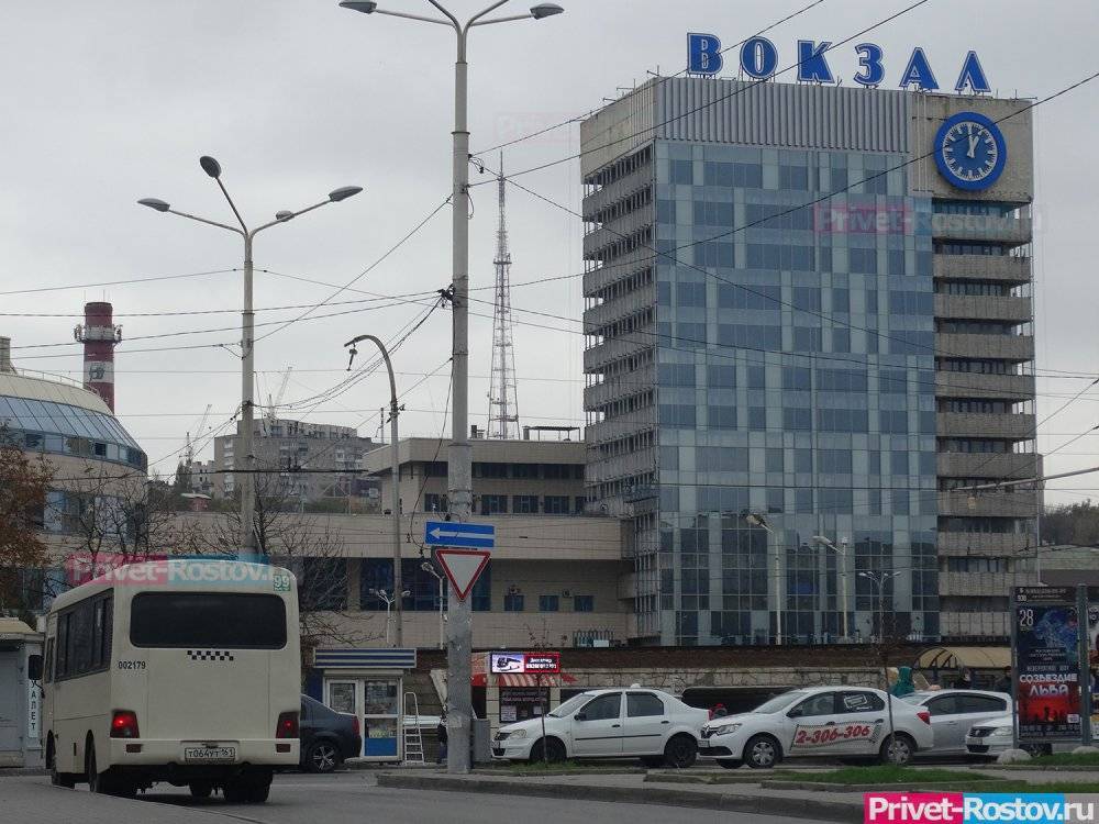 Ростовчане пожаловались на невозможность покупки билетов на Главном ЖД вокзале