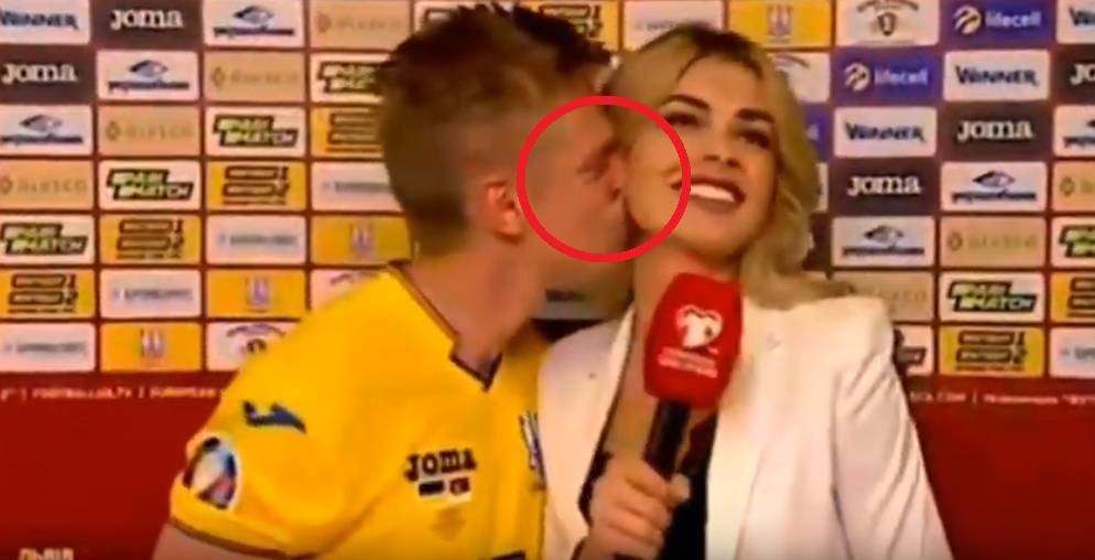 Нежный поцелуй украинского футболиста и журналистки во время интервью попал на видео