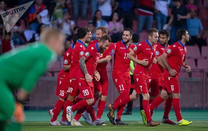 Футбольная сборная Армении открыла счет победам на отборе Евро-2020