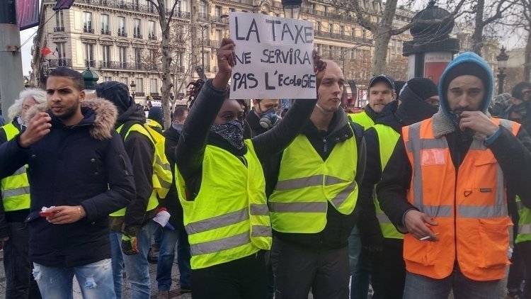 Более 10 тысяч человек поучаствовали в акции «желтых жилетов» во Франции