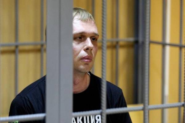 Суд отказался арестовать журналиста Ивана Голунова