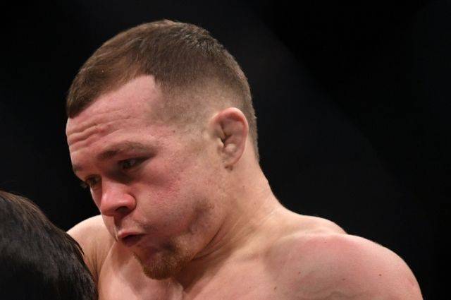 Россиянин Петр Ян победил в поединке UFC 238