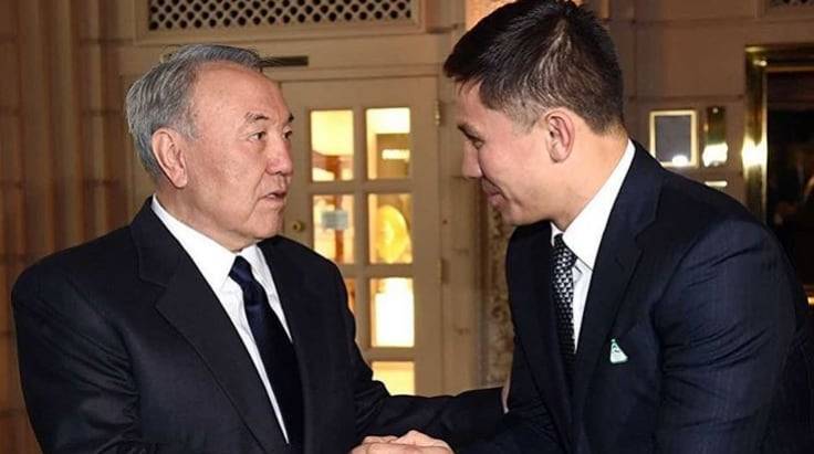 Назарбаев поздравил Головкина с победой