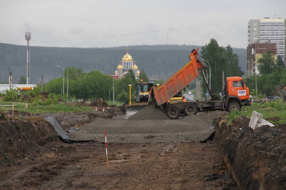 Илья Середюк рассказал, как идёт строительство дороги на Московском проспекте