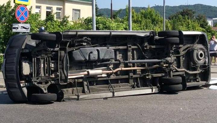 Количество пострадавших при столкновении автобусов в Сочи увеличилось
