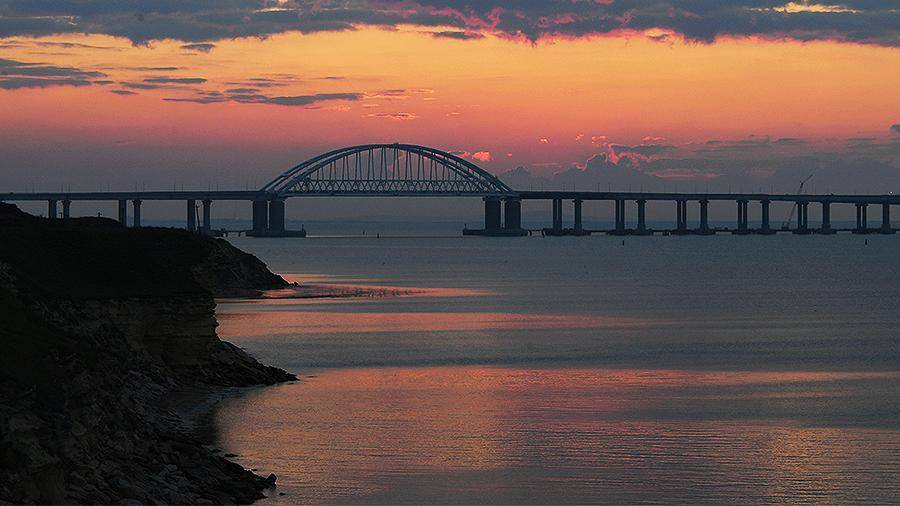 Делегация из ЕС посетила Крымский мост