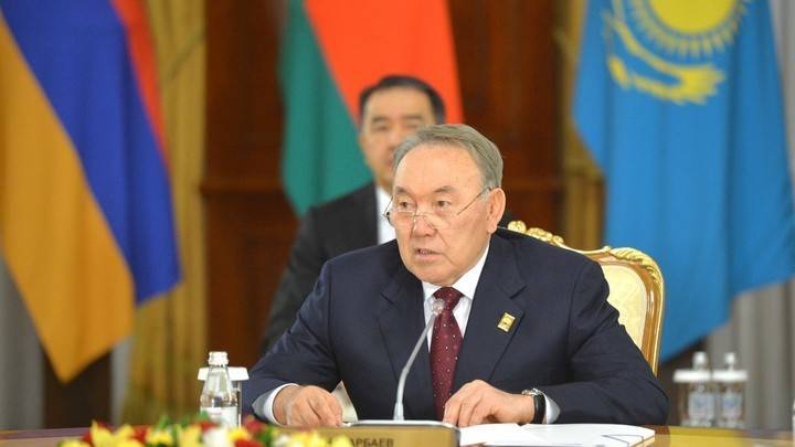 Нурсултан Назарбаев уже сделал свой выбор: Сегодня в Казахстане выбирают нового лидера