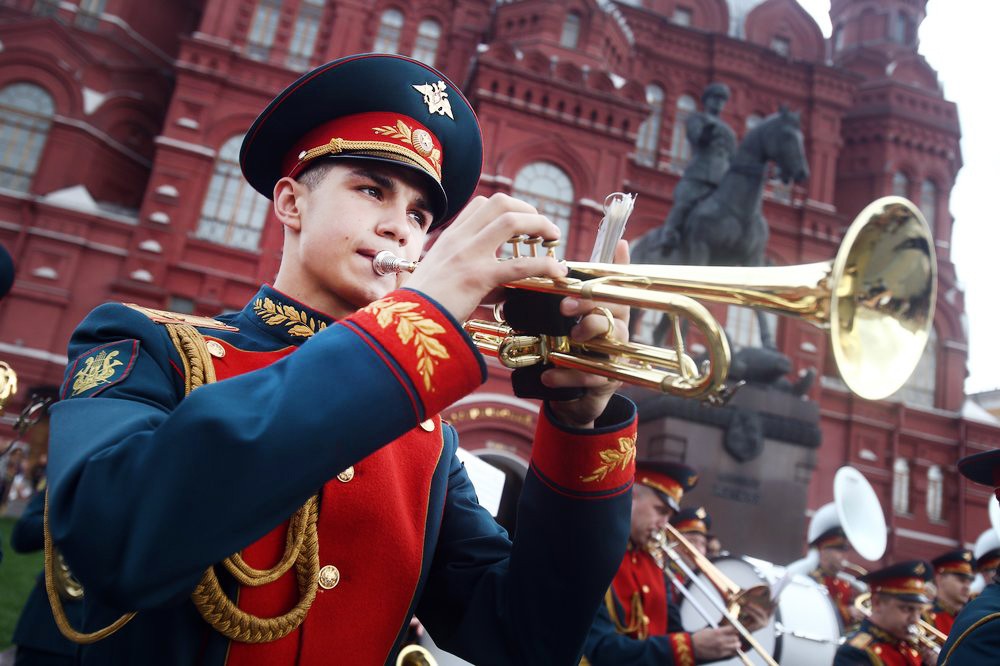 Военные оркестры дадут бесплатные концерты в парках Москвы