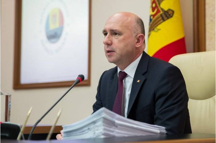 Противостояние демократов и социалистов в Молдове обостряется: и.о. премьера распустил парламент в обход президента